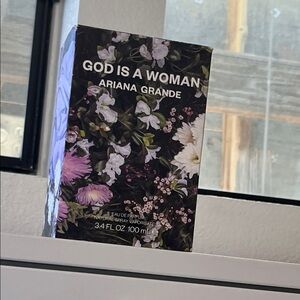 Ariana Grande God is a Woman Eau de Parfum— Comes with box